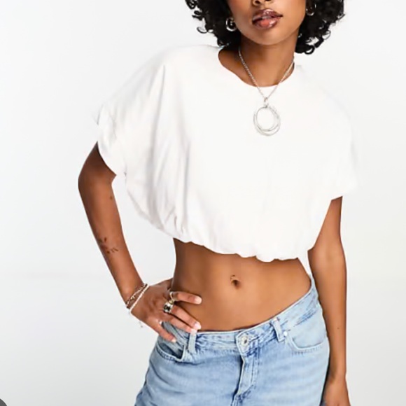 Bershka White Cropped Top - Picture 4 of 6